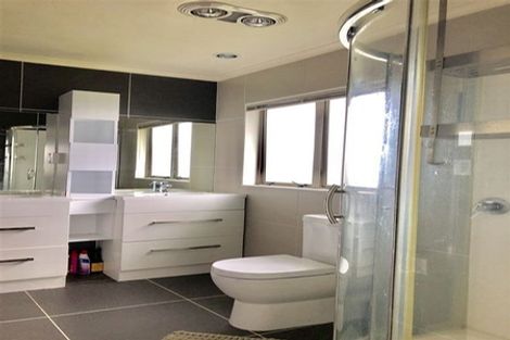 Photo of property in 9 Breon Place, Flat Bush, Auckland, 2016