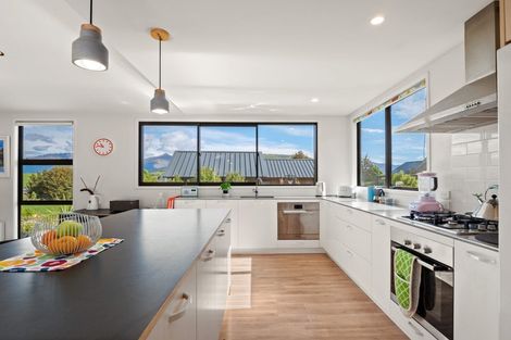 Photo of property in 7 Polperro Court, Jacks Point, Queenstown, 9371