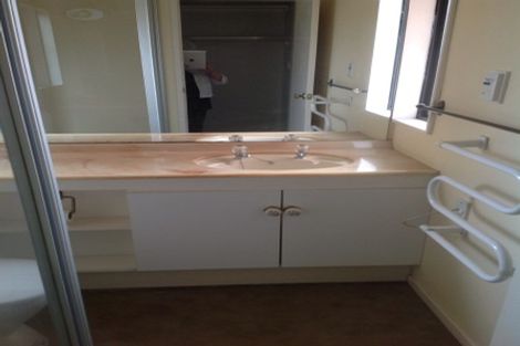 Photo of property in 18 Millhouse Drive, Northpark, Auckland, 2013