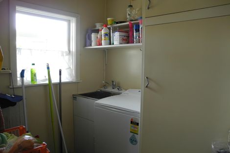 Photo of property in 9 Oxford Street, Waimate, 7924