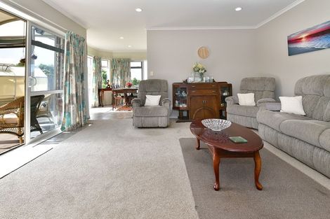 Photo of property in 39 Elan Place, Stanmore Bay, Whangaparaoa, 0932