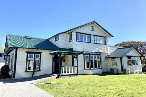Photo of property in 100 Hawke Street, New Brighton, Christchurch, 8083