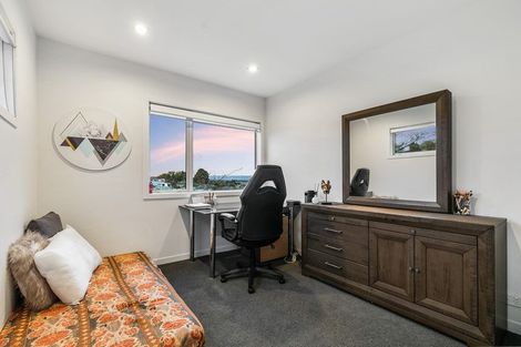 Photo of property in 12 Cairnsvale Rise, Manurewa, Auckland, 2105