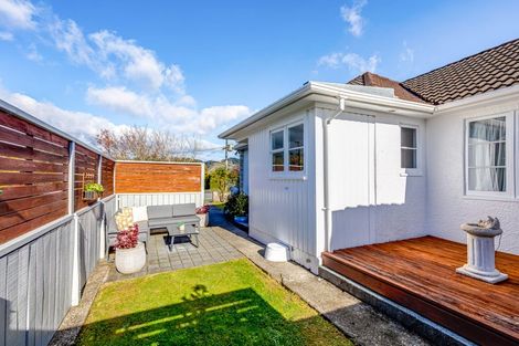 Photo of property in 1/17 Oak Street, Ebdentown, Upper Hutt, 5018