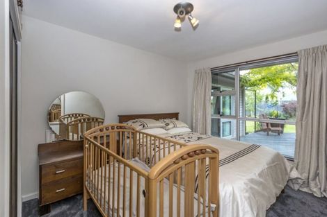 Photo of property in 5 Nyoli Street, Northcote, Christchurch, 8052