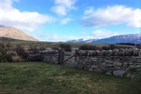 Photo of property in 6 Buckler Court, Jacks Point, Queenstown, 9371