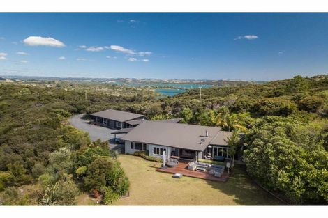 Photo of property in 240 Wharau Road, Kerikeri, 0293