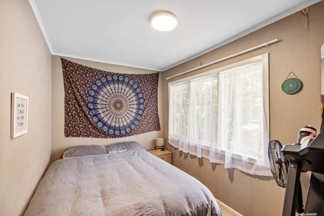 Photo of property in 17 Amberley Avenue, Te Atatu South, Auckland, 0610