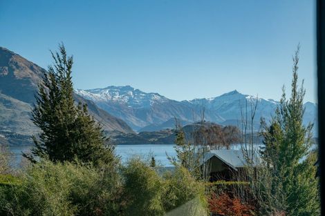 Photo of property in 168a Beacon Point Road, Wanaka, 9305