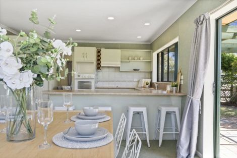 Photo of property in 6 Beachlands Place, Papamoa Beach, Papamoa, 3118