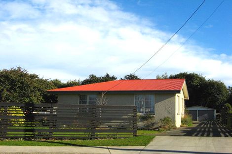 Photo of property in 24 Fraser Street, Waikiwi, Invercargill, 9810