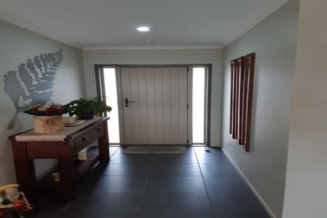 Photo of property in 69 Magellan Rise, Flagstaff, Hamilton, 3210