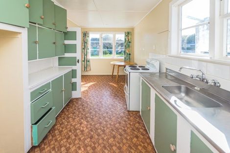 Photo of property in 56 Bignell Street, Gonville, Whanganui, 4501