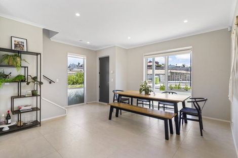 Photo of property in 23 Kukuwai Avenue, Red Beach, 0932