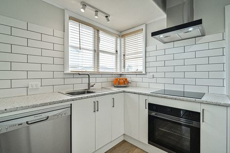 Photo of property in 1 Lowry Terrace, Marewa, Napier, 4110