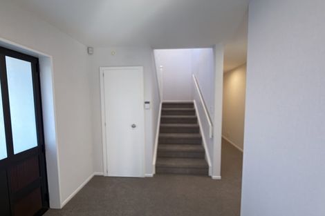 Photo of property in 20 Taupata Street, Redcliffs, Christchurch, 8081