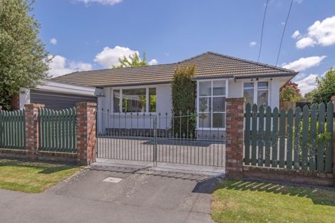 Photo of property in 1/6 Penhelig Place, Burnside, Christchurch, 8053