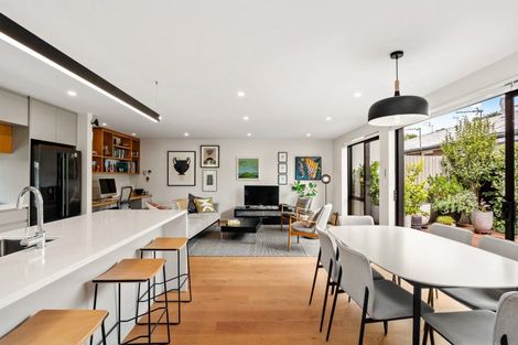 Photo of property in 199a Springfield Road, St Albans, Christchurch, 8014