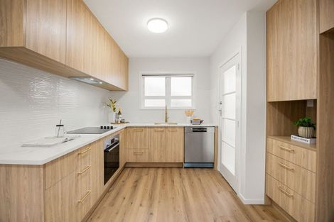 Photo of property in 35 Sandwich Road, St Andrews, Hamilton, 3200