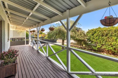 Photo of property in 5 Rangitira Avenue, Palmerston North, 4414