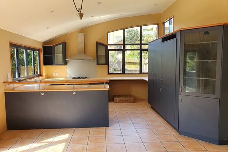 Photo of property in 107 Viewmont Drive, Harbour View, Lower Hutt, 5010