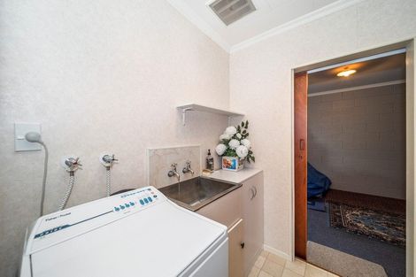 Photo of property in 98b Govett Avenue, Frankleigh Park, New Plymouth, 4310