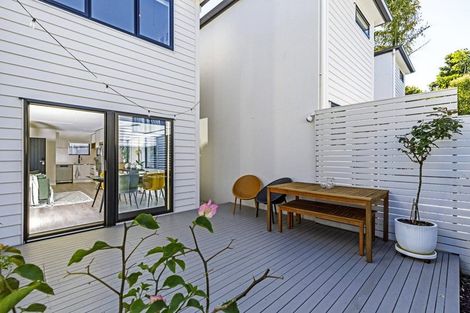 Photo of property in 10b Cranston Street, Torbay, Auckland, 0632