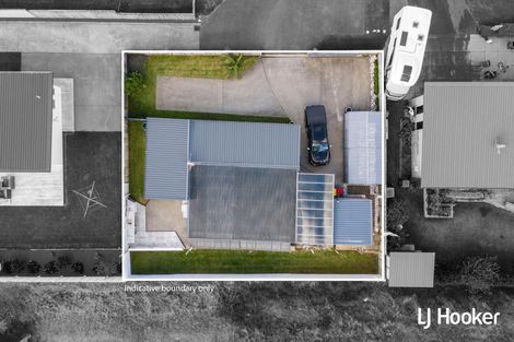 Photo of property in 12 Breaker's Crescent, Waihi Beach, 3611