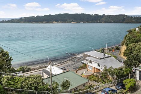 Photo of property in 108 Maida Vale Road, Roseneath, Wellington, 6011