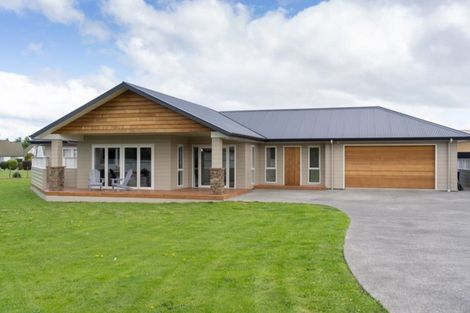 Photo of property in 18 Mervyn Brown Place, Solway, Masterton, 5810