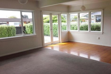 Photo of property in 2 Wilton Street, Westown, New Plymouth, 4310