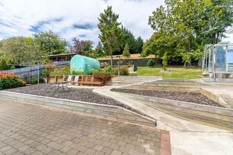 Photo of property in 16 Braeside, Kinmont Park, Mosgiel, 9024