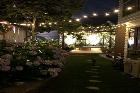 Photo of property in 1b Rae Road, Campbells Bay, Auckland, 0620