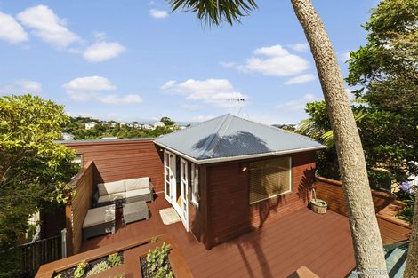 Photo of property in 84 Raroa Road, Kelburn, Wellington, 6012