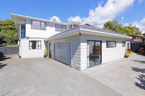 Photo of property in 14 Sandiacre Way, Browns Bay, Auckland, 0630