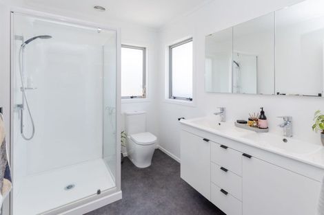 Photo of property in 21 Paulette Place, Queenwood, Hamilton, 3210