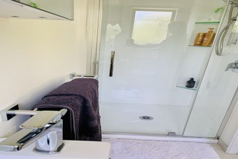 Photo of property in 2/59 Maxwelton Drive, Mairangi Bay, Auckland, 0630