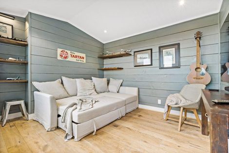 Photo of property in 71a Ngataringa Road, Devonport, Auckland, 0624