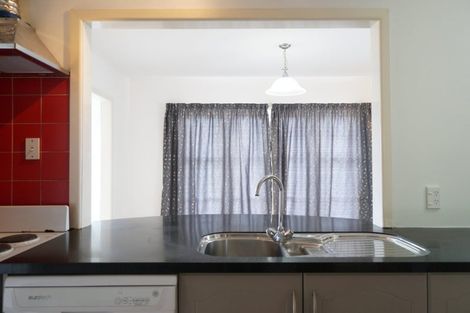 Photo of property in 494 Blockhouse Bay Road, Blockhouse Bay, Auckland, 0600