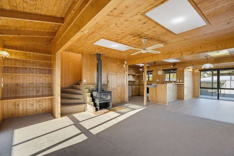 Photo of property in 223 Parkhurst Road, Parakai, 0830