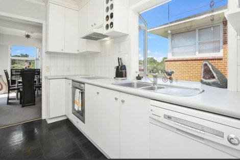 Photo of property in 7 Lawrence Crescent, Hillpark, Auckland, 2102