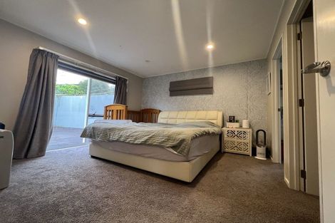 Photo of property in 3 Altair Place, Windsor Park, Auckland, 0632