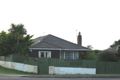 Photo of property in 436 Old Te Atatu Road, Te Atatu Peninsula, Auckland, 0610