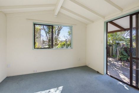 Photo of property in 23 Tui Road, Raumati Beach, Paraparaumu, 5032