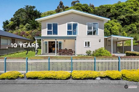 Photo of property in 5 Aran More Place, Belmont, Lower Hutt, 5010