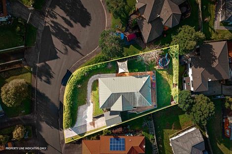Photo of property in 9 Van Dyke Place, West Harbour, Auckland, 0618