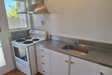 Photo of property in 28 Landscape Road, Papatoetoe, Auckland, 2025