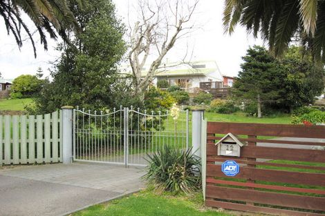 Photo of property in 12-14 Makora Road, Otaihanga, Paraparaumu, 5036