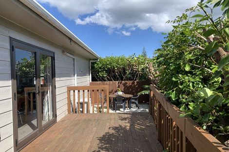 Photo of property in 9 Patrice Place, Massey, Auckland, 0614