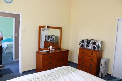 Photo of property in 18 Wesley Street, South Dunedin, Dunedin, 9012